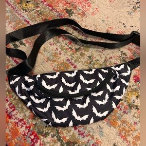 Black and White Bat Print Fanny Pack